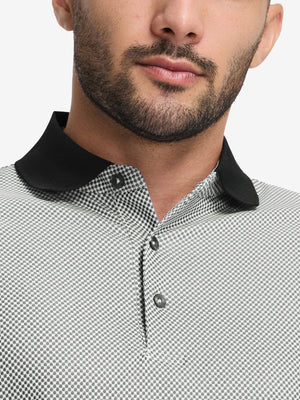 Front view from nose to chest of model wearing the black quick dry jacquard ribbed collar golf shirts